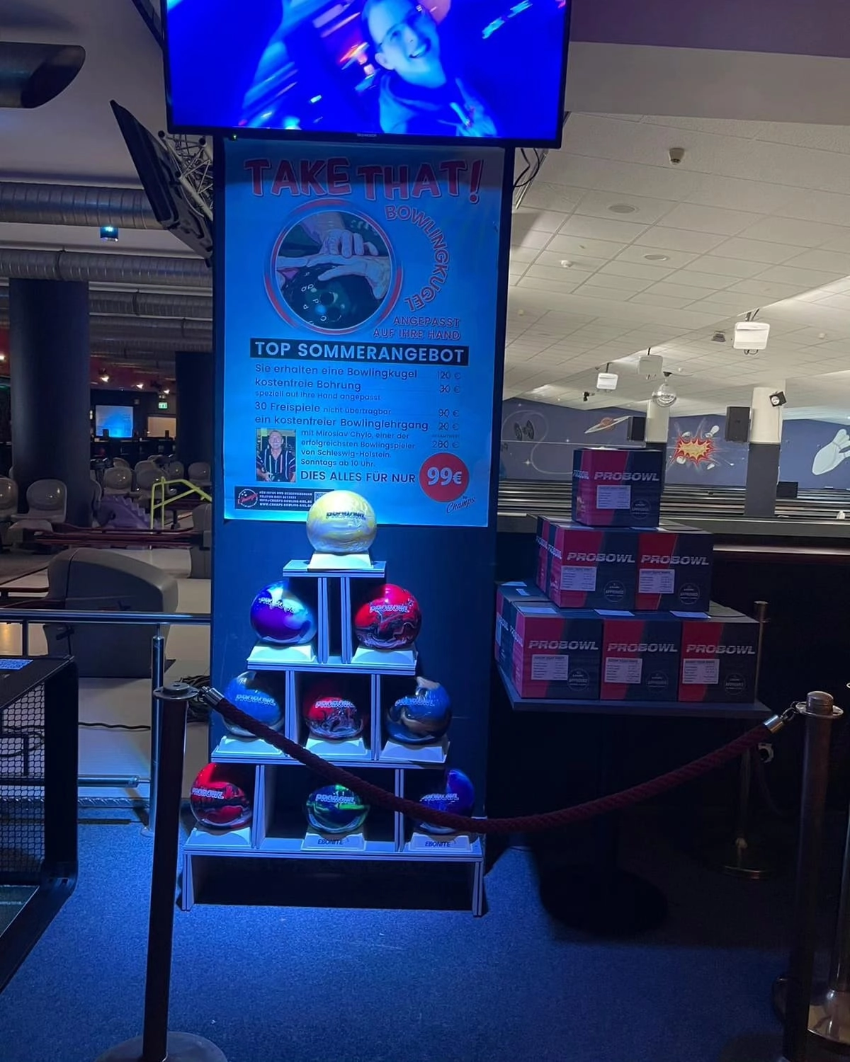 Champs Bowling Kiel GmbH Mondscheinbowling