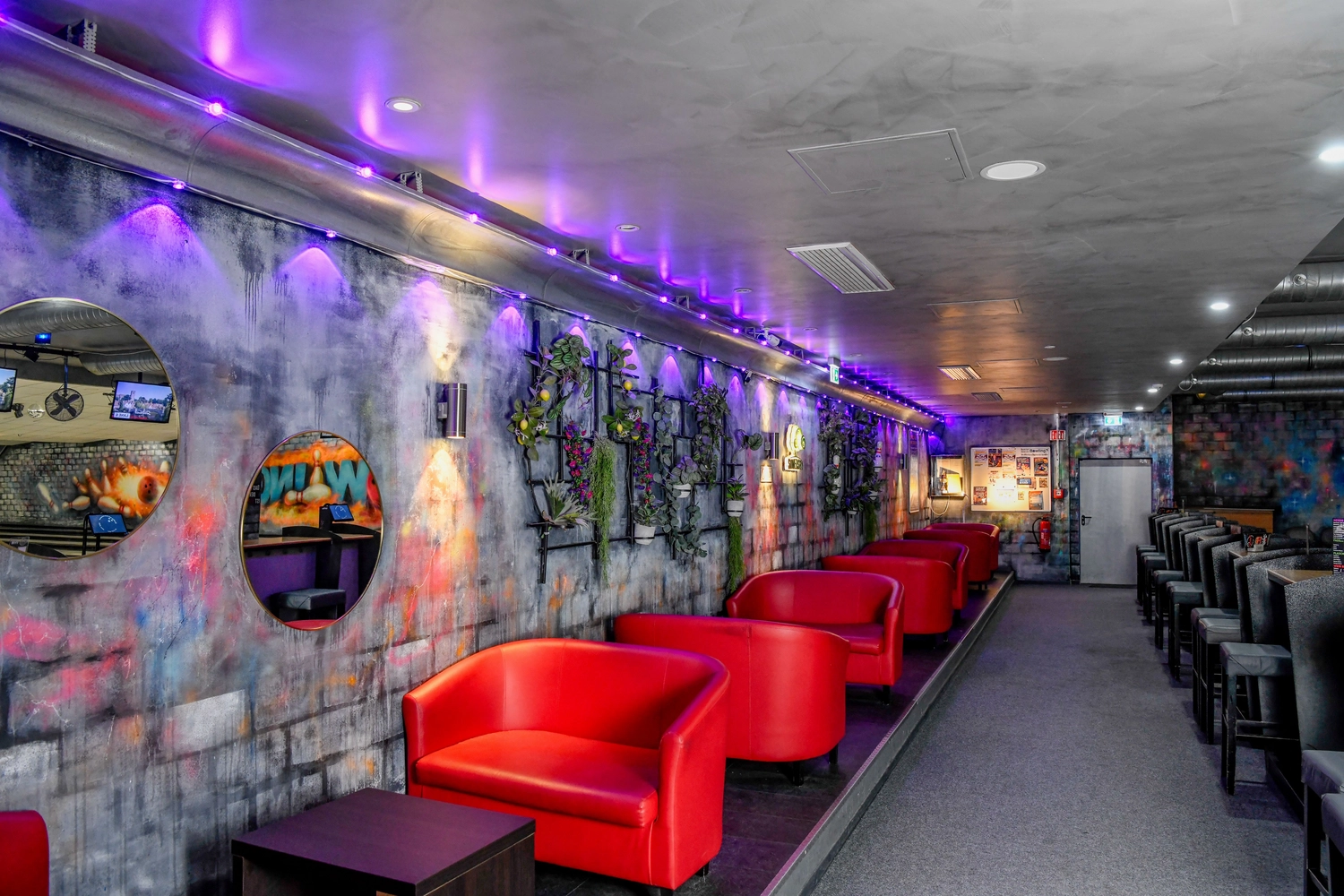 Santa in der Bowlinganlage der Champs Bowling Kiel GmbH