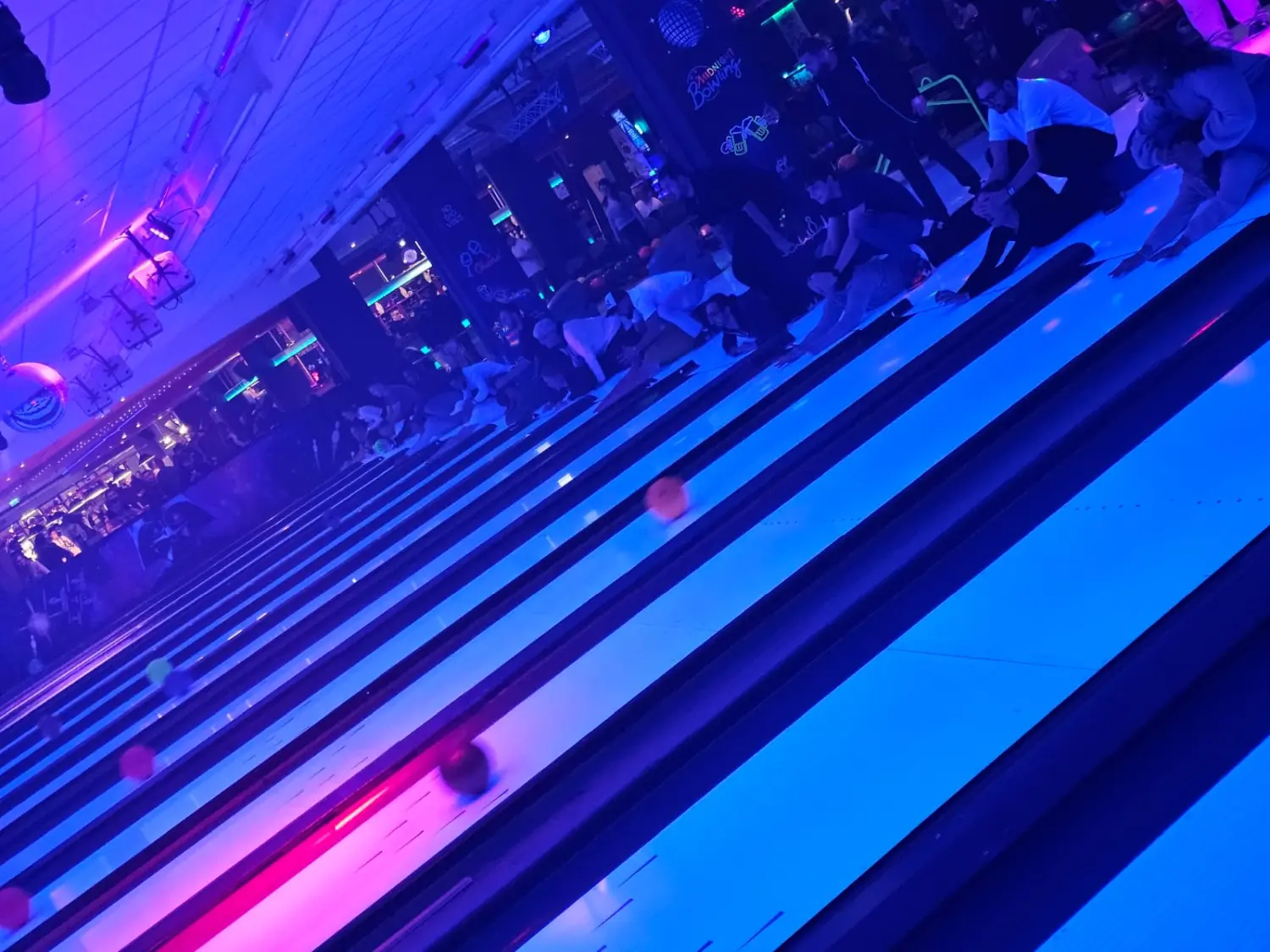 Champs Bowling Kiel GmbH Mondscheinbowling